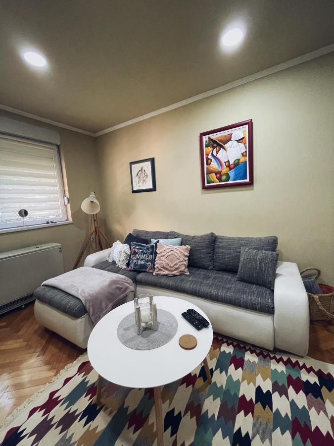 Stan Na Dan Apartman Stella Сомбор Экстерьер фото