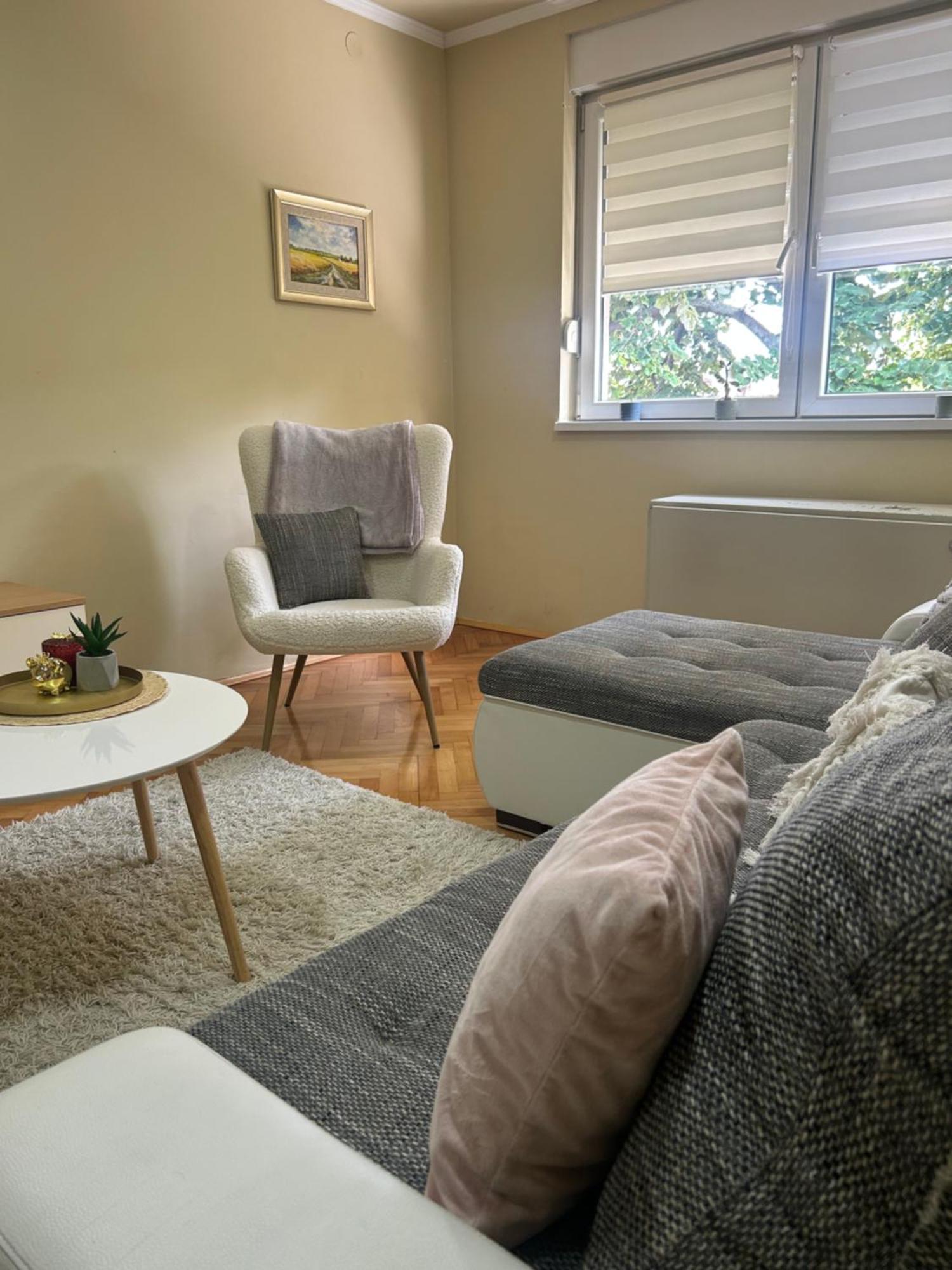 Stan Na Dan Apartman Stella Сомбор Экстерьер фото
